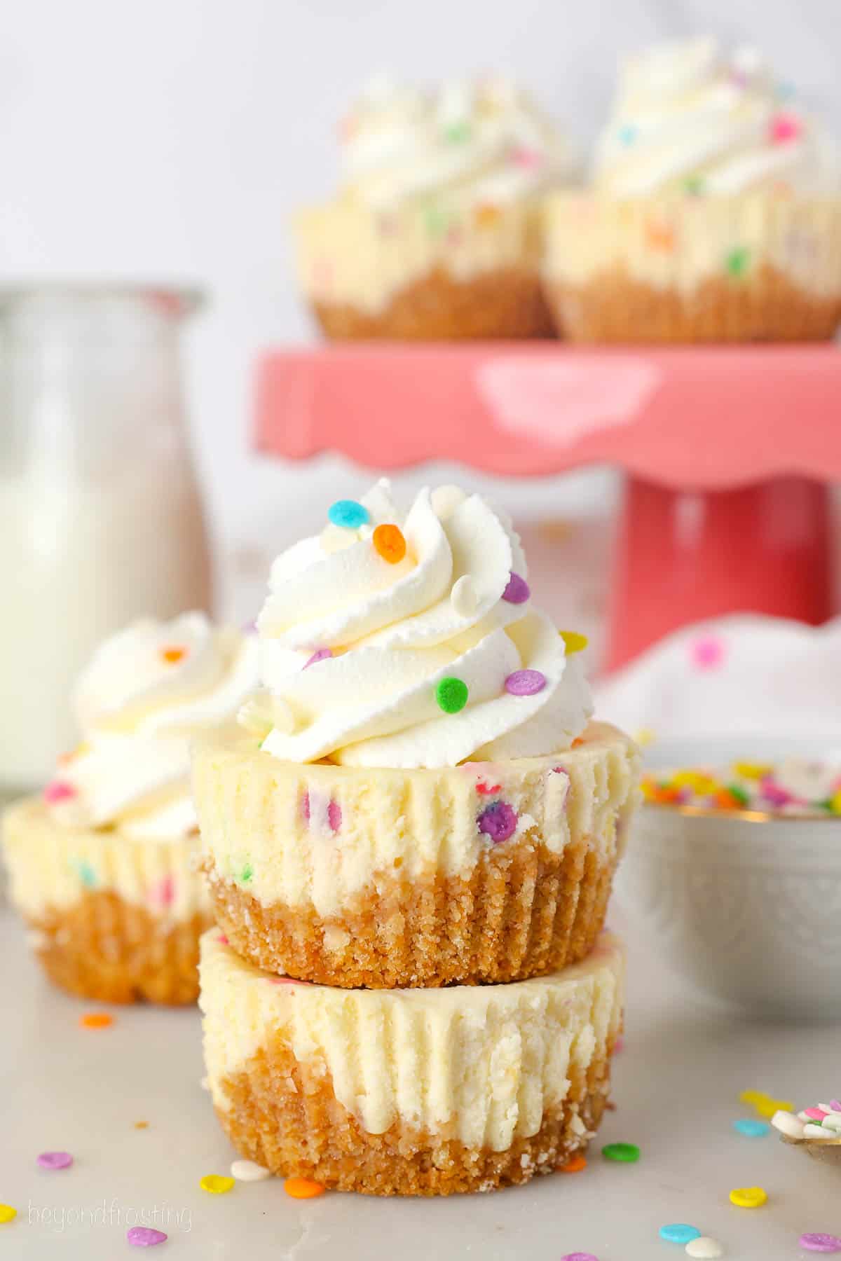 Effortless Funfetti Mini Cheesecakes: Your Easy Party Dessert Guide